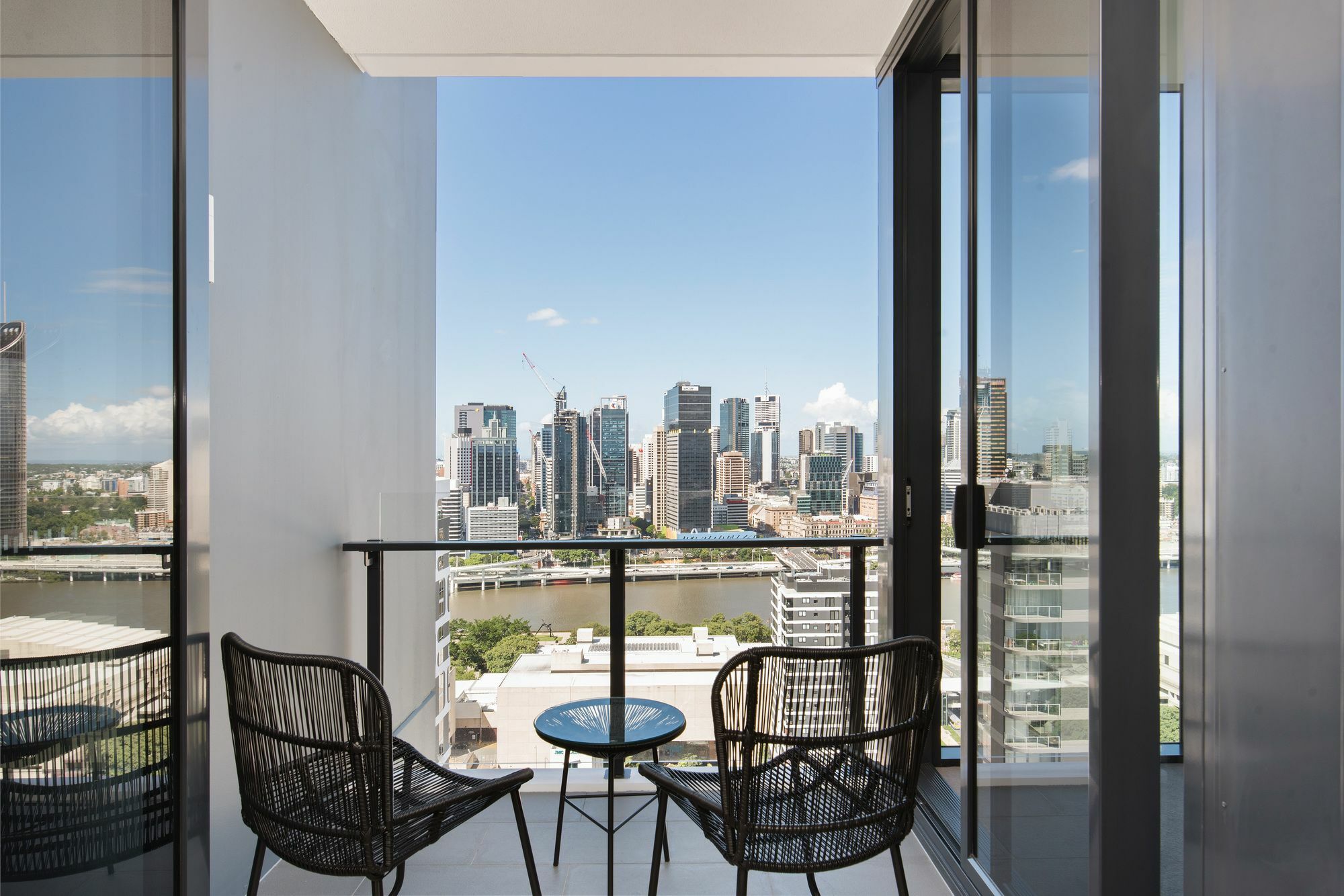 בריסביין Ivy And Eve Apartments By Cllix מראה חיצוני תמונה